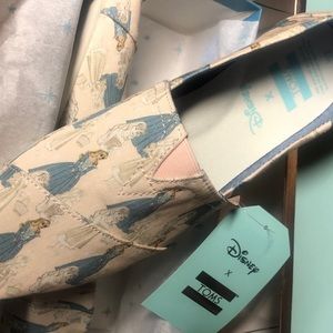 Disney Pink Cinderella Toms size 9
